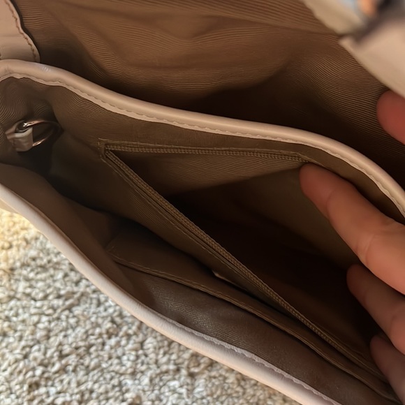 COPY - EUC Coach Bag - Picture 7 of 8